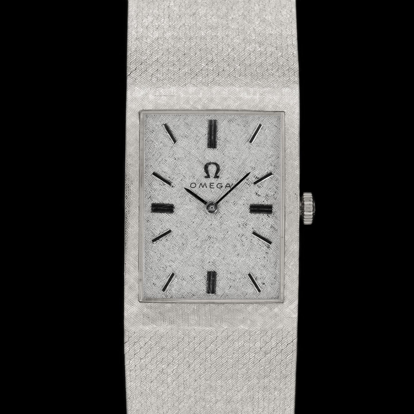 Omega "Deco Shadow" ref.D6751 14k white gold from 1969