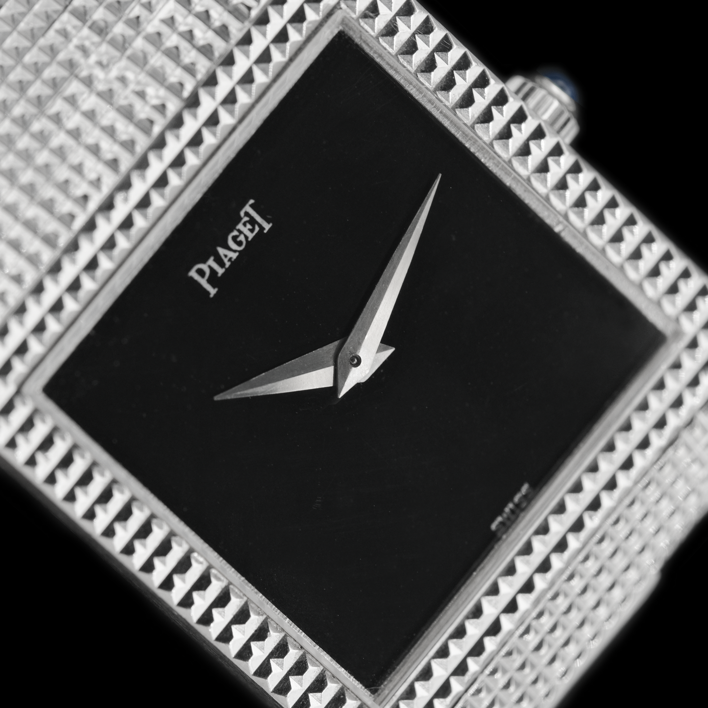 Piaget Reflet Onyx dial "Hobnail" ref.9357 from 1970s