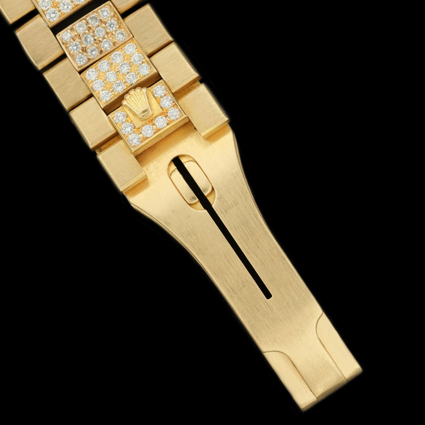 Rolex Cellini Octagonal Pavé Factory Diamond Set ref.4652 from 1981