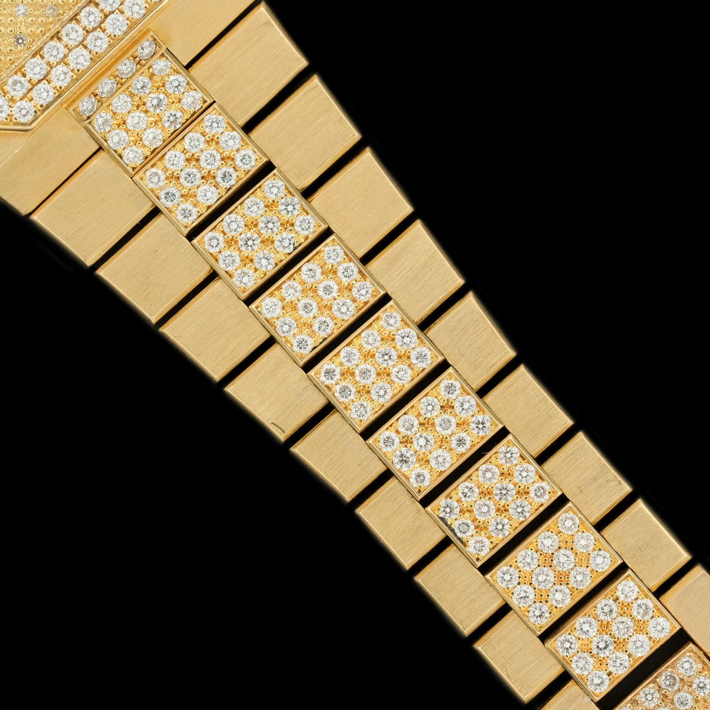 Rolex Cellini Octagonal Pavé Factory Diamond Set ref.4652 from 1981