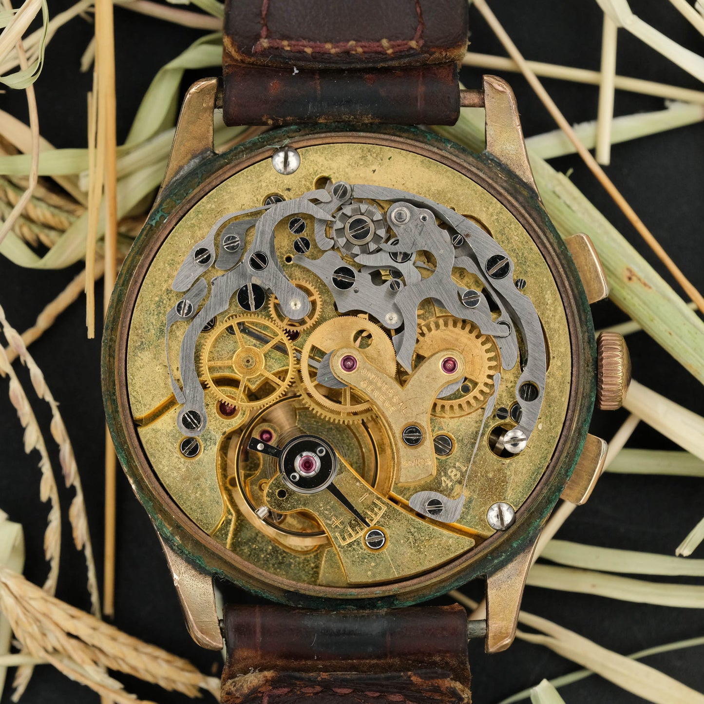 Universal Genève Tri-Compax 42201 from 1940s