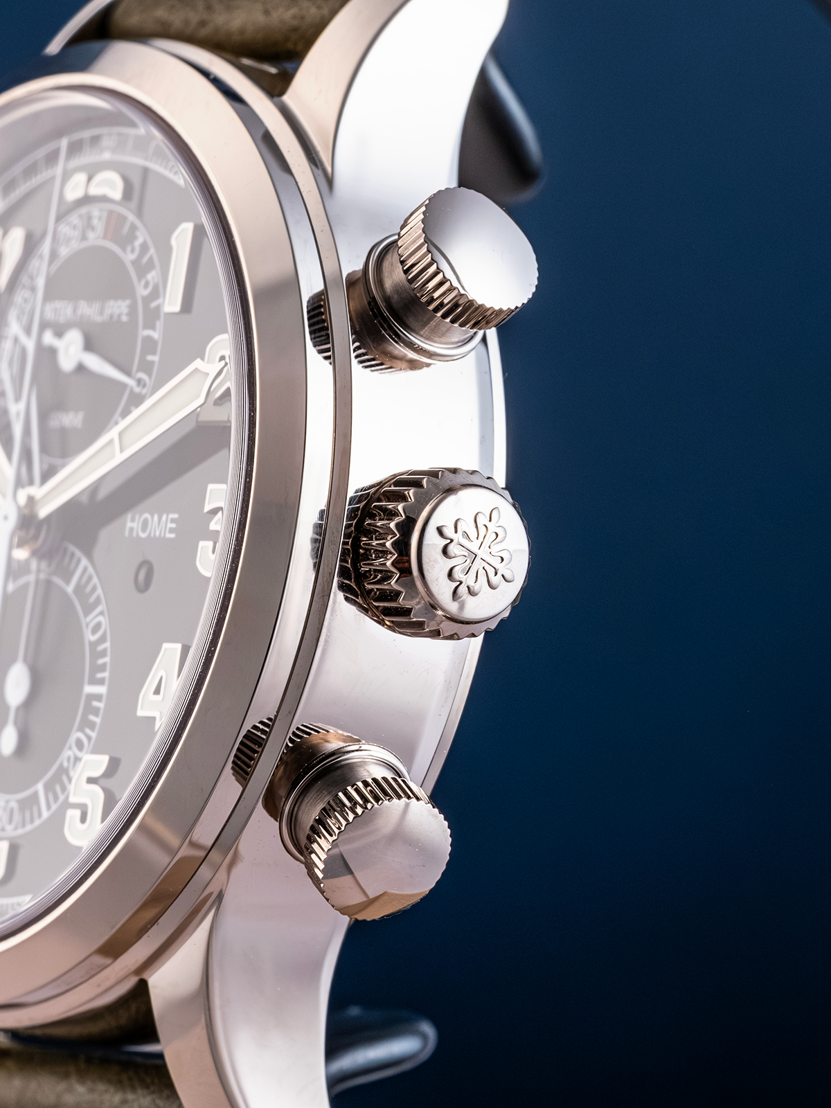 Patek Philippe Travel Time Chronograph 5924G-010 "Olive" NEWO Full-Set from 2025