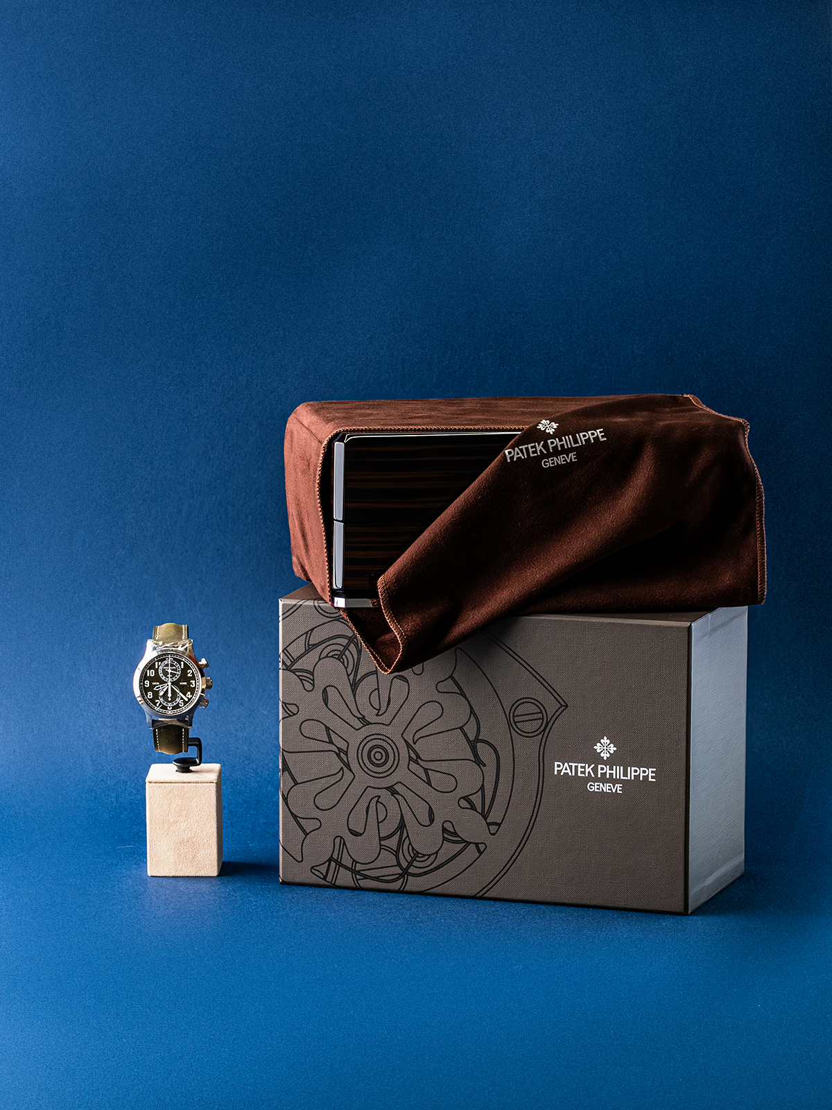 Patek Philippe Travel Time Chronograph 5924G-010 "Olive" NEWO Full-Set from 2025