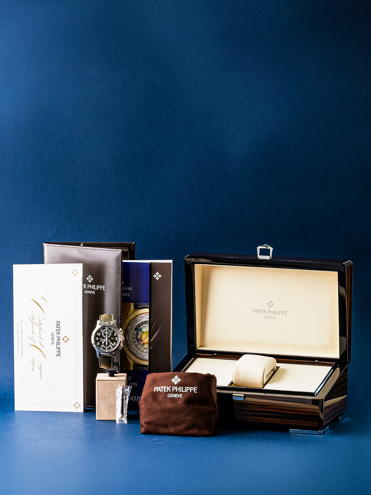 Patek Philippe Travel Time Chronograph 5924G-010 "Olive" NEWO Full-Set from 2025