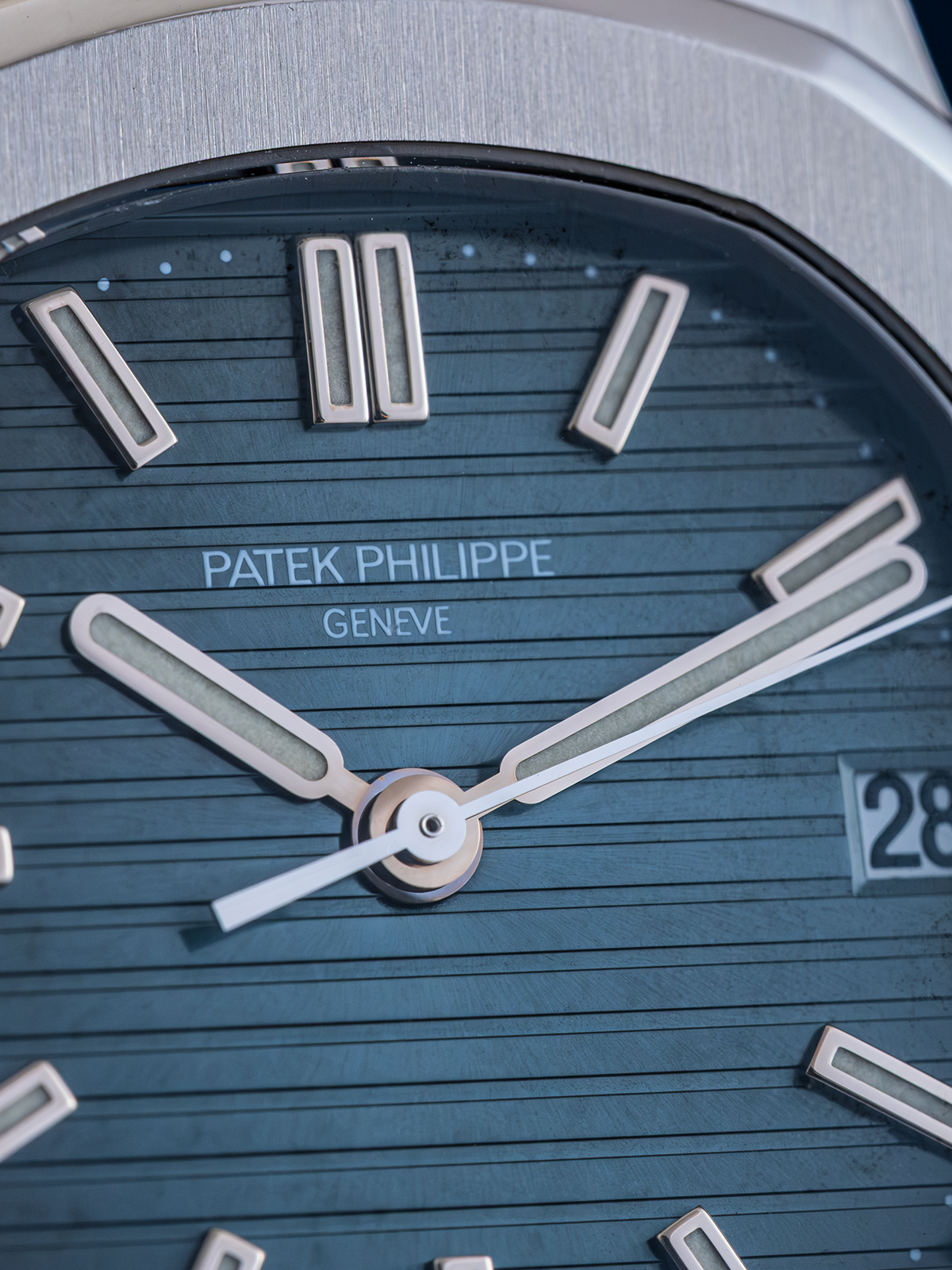 Patek Philippe Nautilus ref.5800/1A-001 38.4mm from 2006