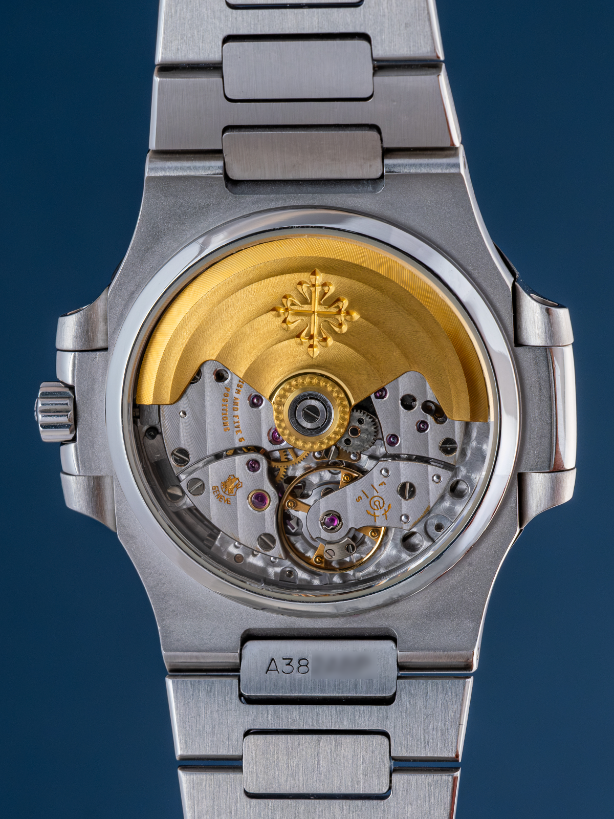 Patek Philippe Nautilus ref.5800/1A-001 38.4mm from 2006