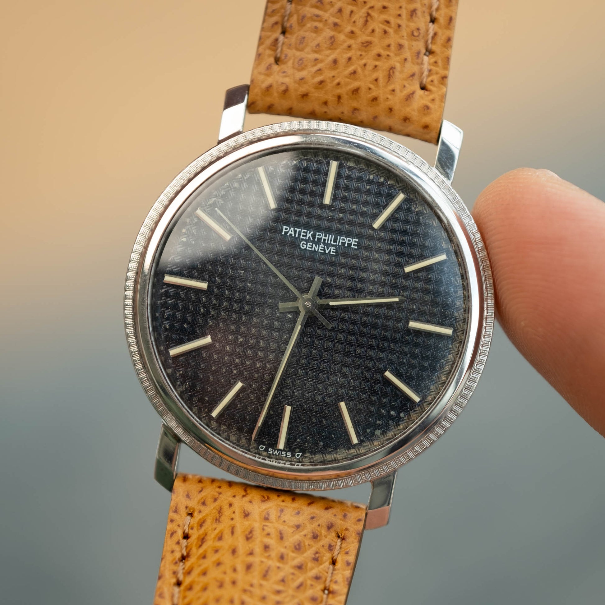 Patek Philippe Calatrava Back-Winder Clou de Paris from