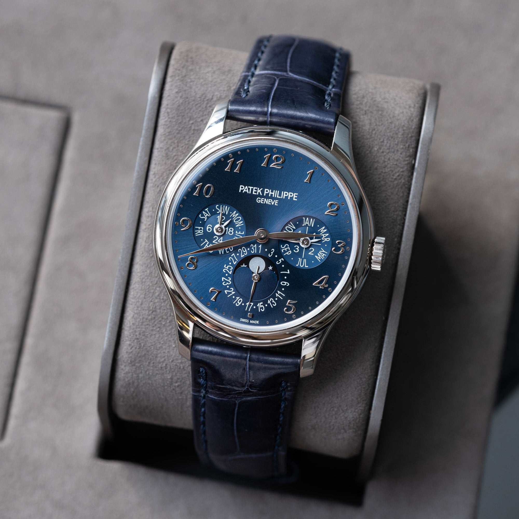 Patek philippe 2025 5327g price